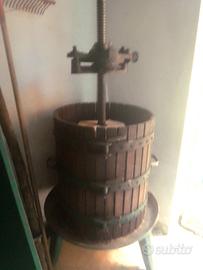 strettoia ..torchio per uva