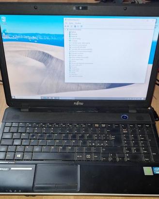 Fujitsu LIFEBOOK A512 | Intel i3 | 8GB RAM | Win10
