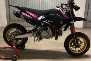 Pitbike italiana Ayrton Lggend Extrema