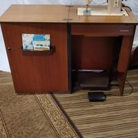 Macchina da cucire anni 60/70 SINGER