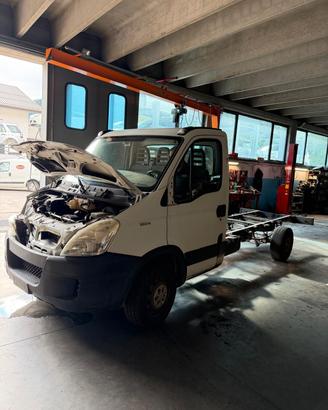 Ricambi Iveco Daily 4° 35/S/E4 2.3 diesel del 2010
