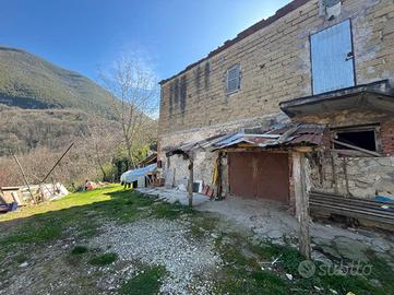CASA INDIPENDENTE A SUBIACO
