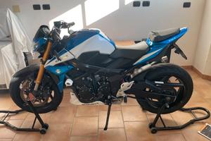 Suzuki GSR 750 abs