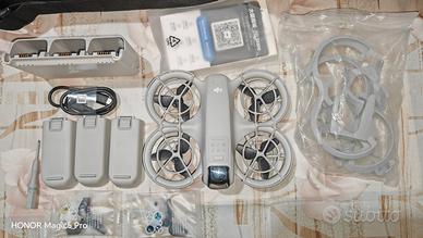 Drone DJI Neo con 3 batterie, stazione e borsa. 