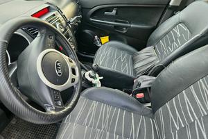 kia venga 