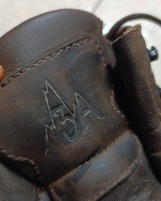 scarponi da montagna 