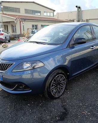 Lancia Ypsilon III 1.0 firefly hybrid Gold s&s 70c