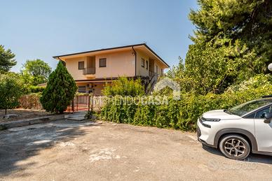 4 Vani 130 mq Posto Auto e Moto Residence Mondello