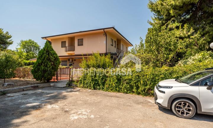 4 Vani 130 mq Posto Auto e Moto Residence Mondello