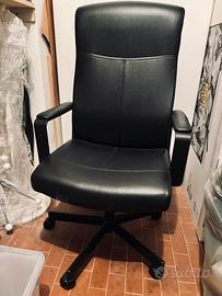 Poltrona sedia con rotelle nuova
