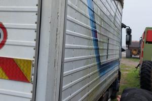 CELLA AD USO NEGOZIO PER AUTOCARRO