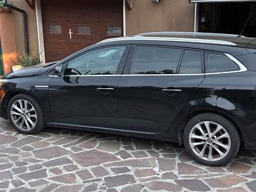 Renault Megane Sporter Dci 115cv EdC Duel 2