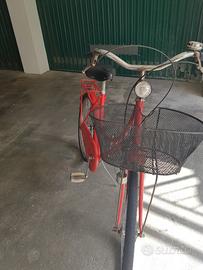 bicicletta rossa