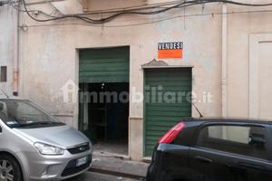 Locale commerciale in Montalbano Jonico