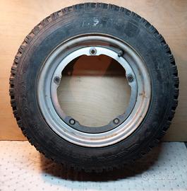 Cerchi con pneumatici ape tm 703