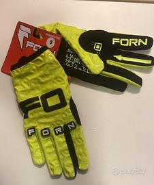 FORN Pantaloni e Guanti Size:S
