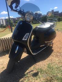 Vespa 300 gts