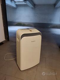 Pinguino deumidificatore Ariston MOBIS 25C B6 63