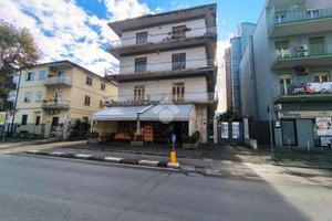 5 LOCALI A POMIGLIANO D'ARCO