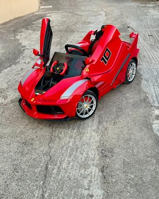 Macchina elettrica Ferrari FXXK