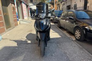 Piaggio Beverly 310 Sport