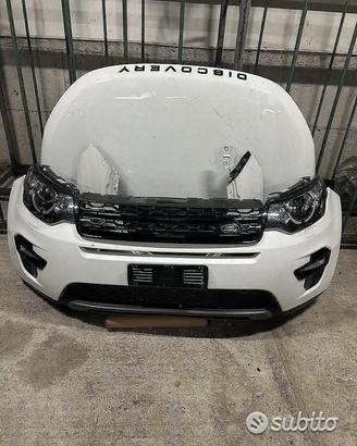 Land rover discovry musata frontale 2018 2019