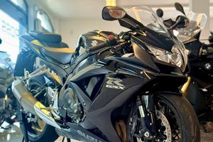 Suzuki GSX R 750