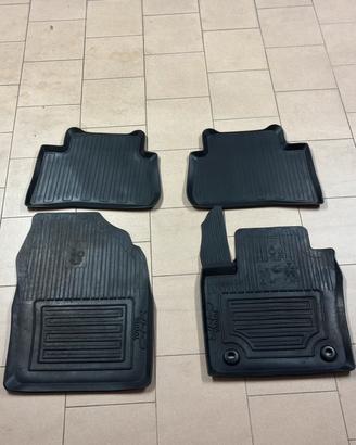 Set Tappetini Toyota C-HR di 1° gen in gomma