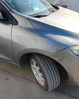 RENAULT MEGANE 2009 PARAFANGO ANTERIORE SX/DX