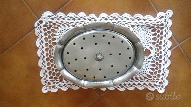 Soprammobile fioriera o porta caramelle in peltro