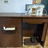 macchina da cucire con mobiletto