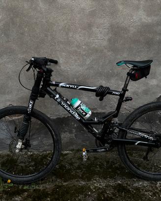MTB Cannondale Jekyll 700 Lefty Deore XT