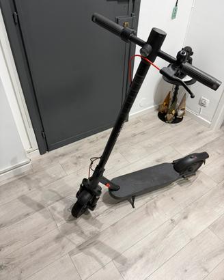 Xiaomi Electric Scooter Elite (Scooter)