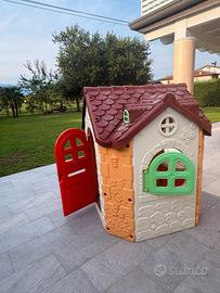 Casetta gioco FEBER Fancy House da giardino
