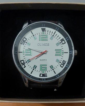 Orologio OUMGE - Quadrante Crema e Numeri Verdi