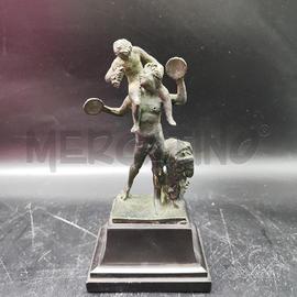 SCULTURA BRONZO RAFFIGURANTE SATIRO CON DIONISIO