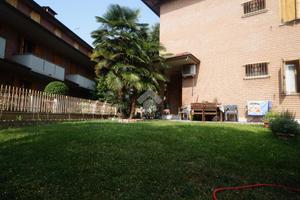 VILLA A SCHIERA D'ANGOLO A FORMIGINE
