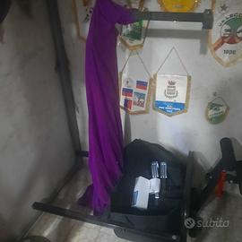 ATTREZZATURA  palestra varia