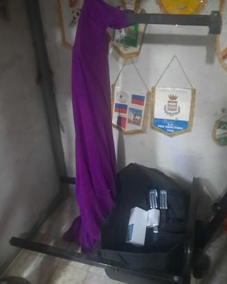 ATTREZZATURA  palestra varia