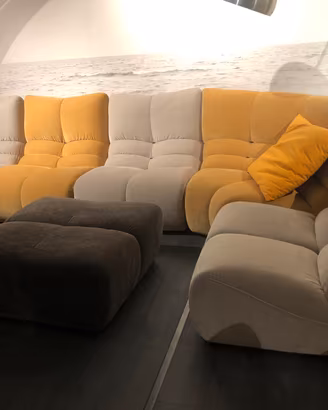 Cucine e divani in svendita dal nostro magazzino