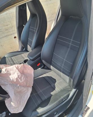 TAPPEZZERIA IN PELLE MERCEDES GLA 2014