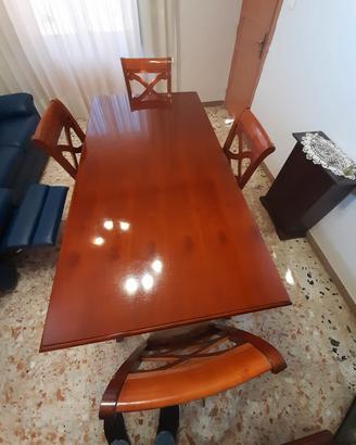 tavolo di legno compresp di sedie