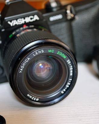 Yashica FX-3 Super 2000 + Obiettivo + Flash