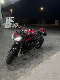 MOTO TRIUMPH STREET TRIPLE 765 RS 2025