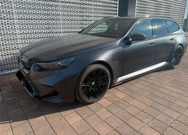 BMW M5 TOURING G99 727CV ANNO 01/2026