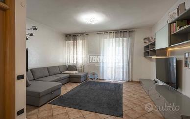 Appartamento a Castelraimondo 4 locali