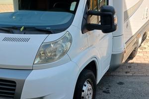 camper mansardato 5 posti letto full 