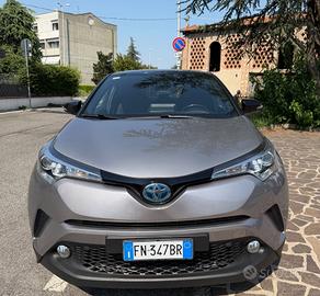 Toyota C-HR 1.8 Hybrid E-CVT Trend