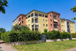 3 LOCALI A CORMANO