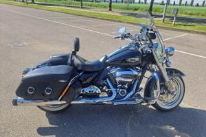 Harley Road King Classics